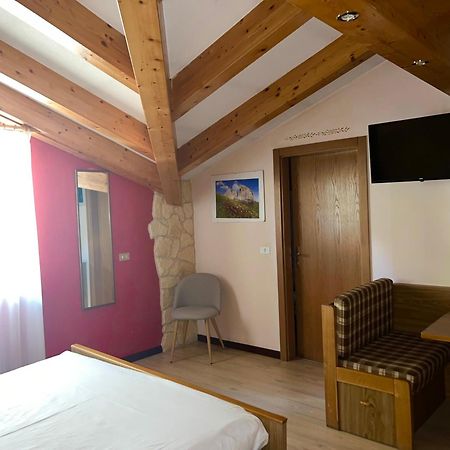 Hotel Rododendro Val Di Fassa Campitello di Fassa Exterior foto