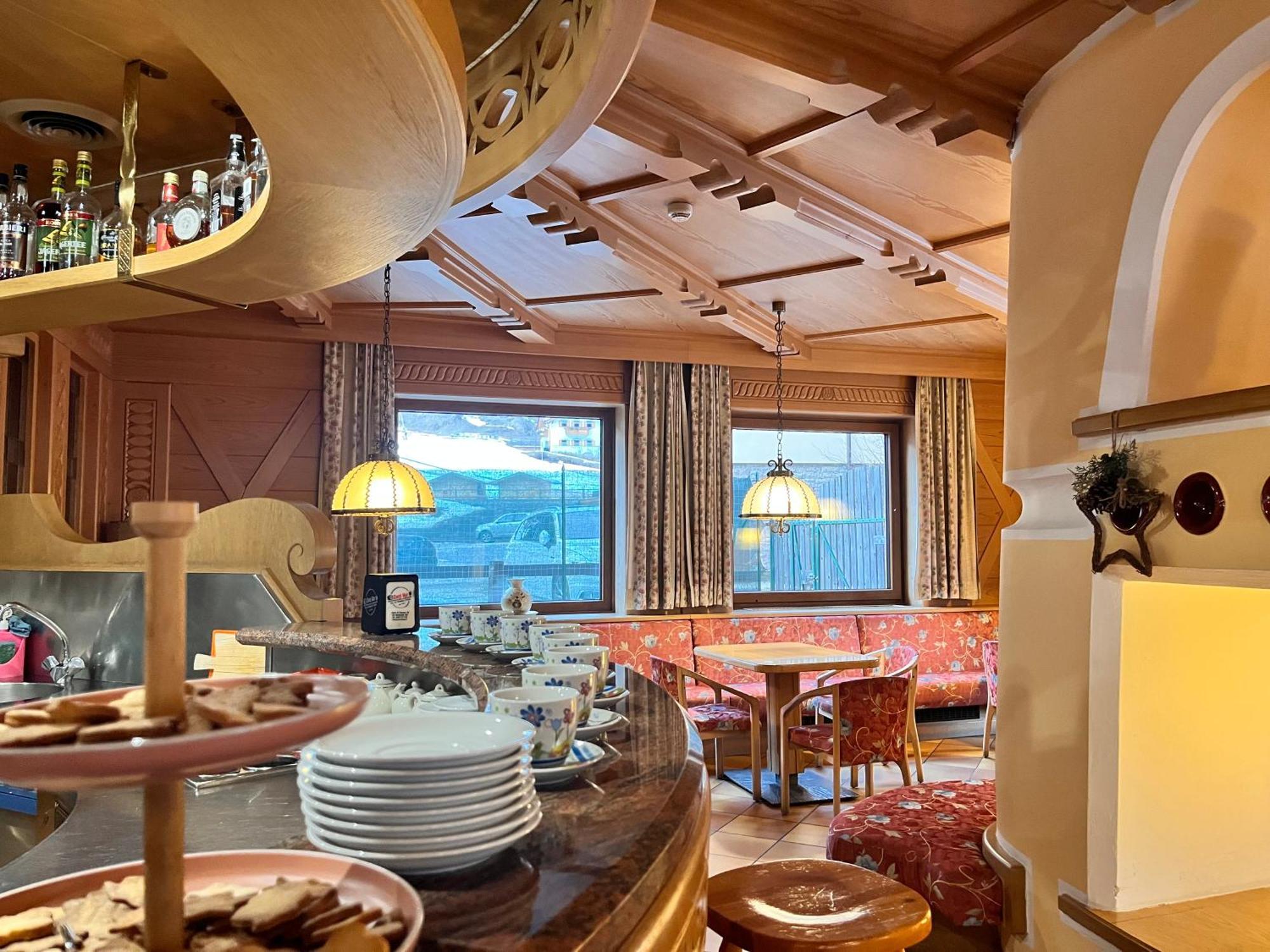 Hotel Rododendro Val Di Fassa Campitello di Fassa Exterior foto