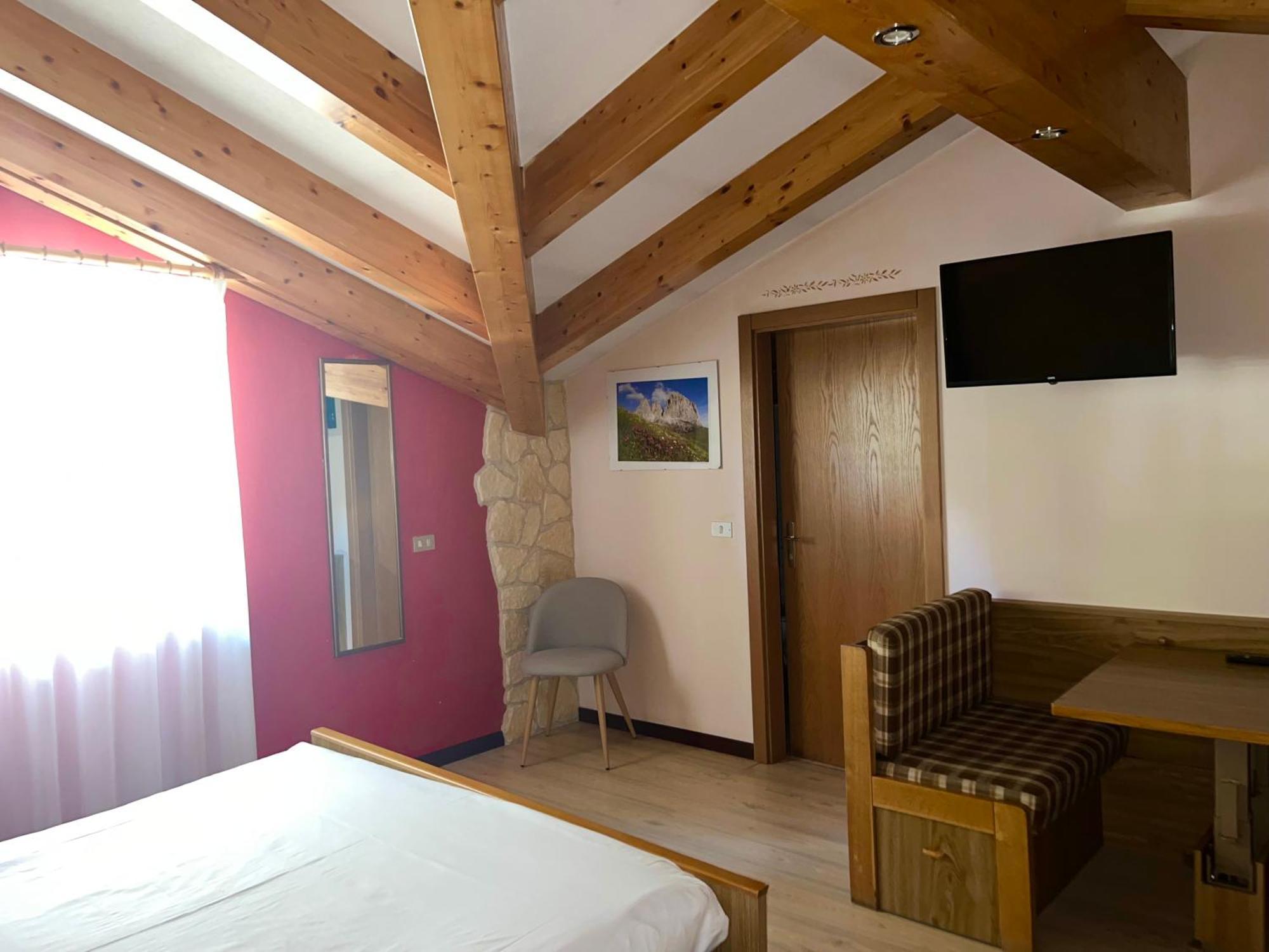 Hotel Rododendro Val Di Fassa Campitello di Fassa Exterior foto